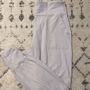 LULULEMON ALIGN JOGGERS!